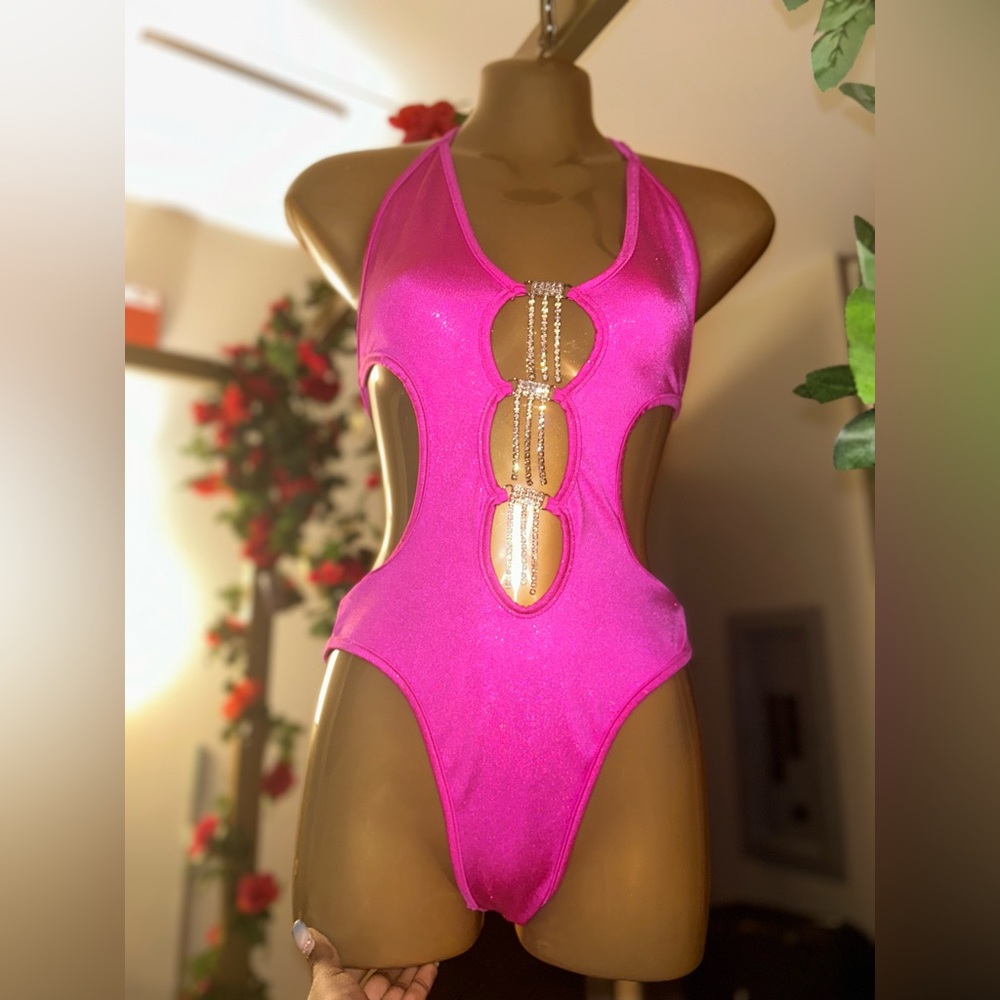 Pink sparkle new one piece bikini exotic wear high quality material